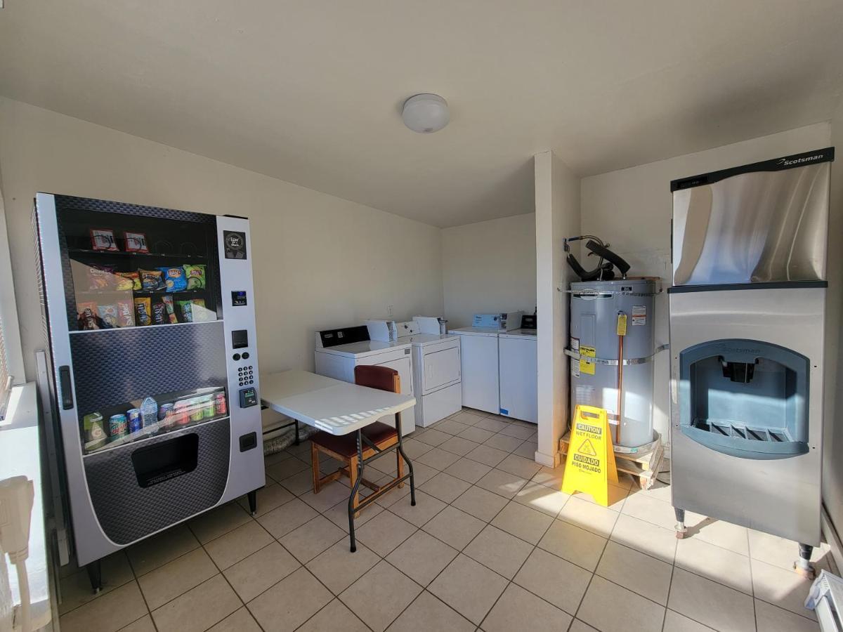 Othello Inn And Suites Екстериор снимка