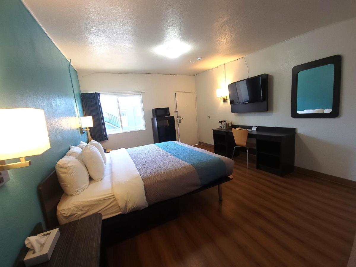 Othello Inn And Suites Екстериор снимка